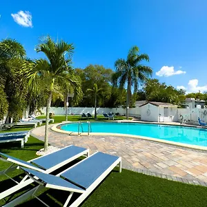 Apartment 2q Beds With Shared Pool 05, Clearwater